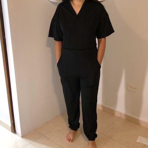 Black jumpsuite sizes  S,  M - Picture 3 of 8